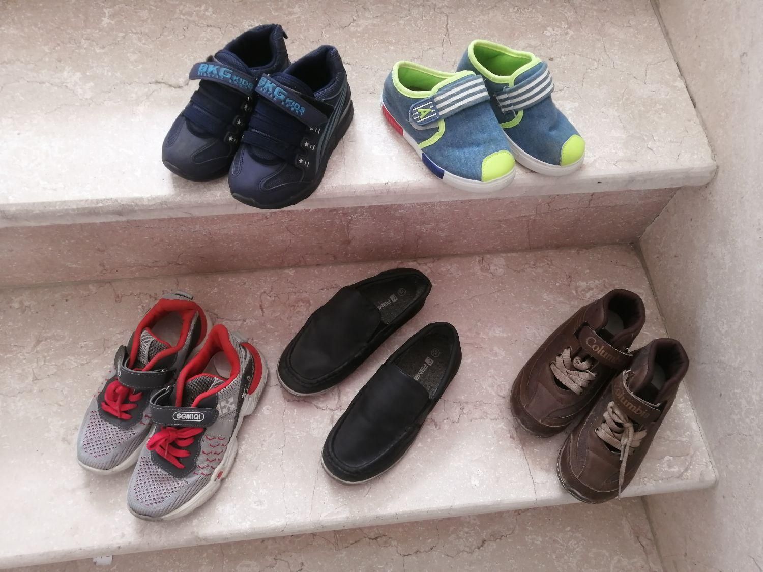 تعدادی صندل و کفش و کتونی پسرانه سالم و تمیز|کفش و لباس بچه|اراک, |دیوار