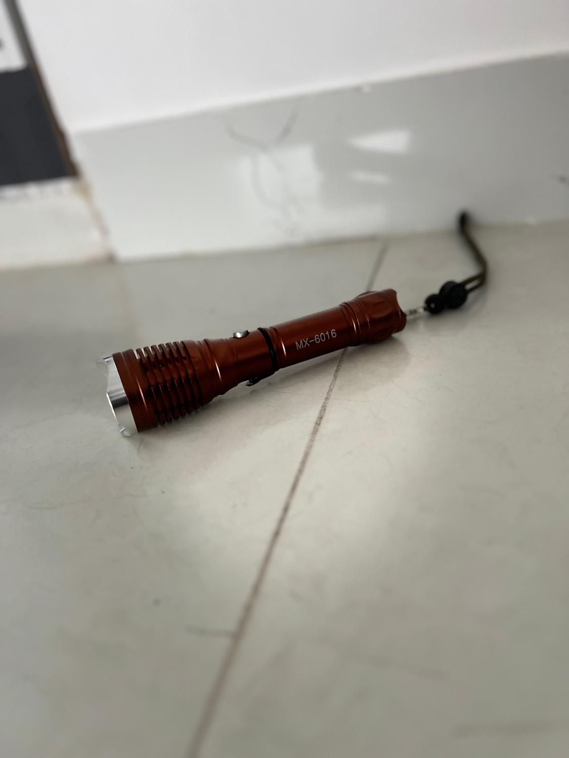 چراغ قوه زوم دار پلیسی|کوهنوردی و کمپینگ|بانه, |دیوار