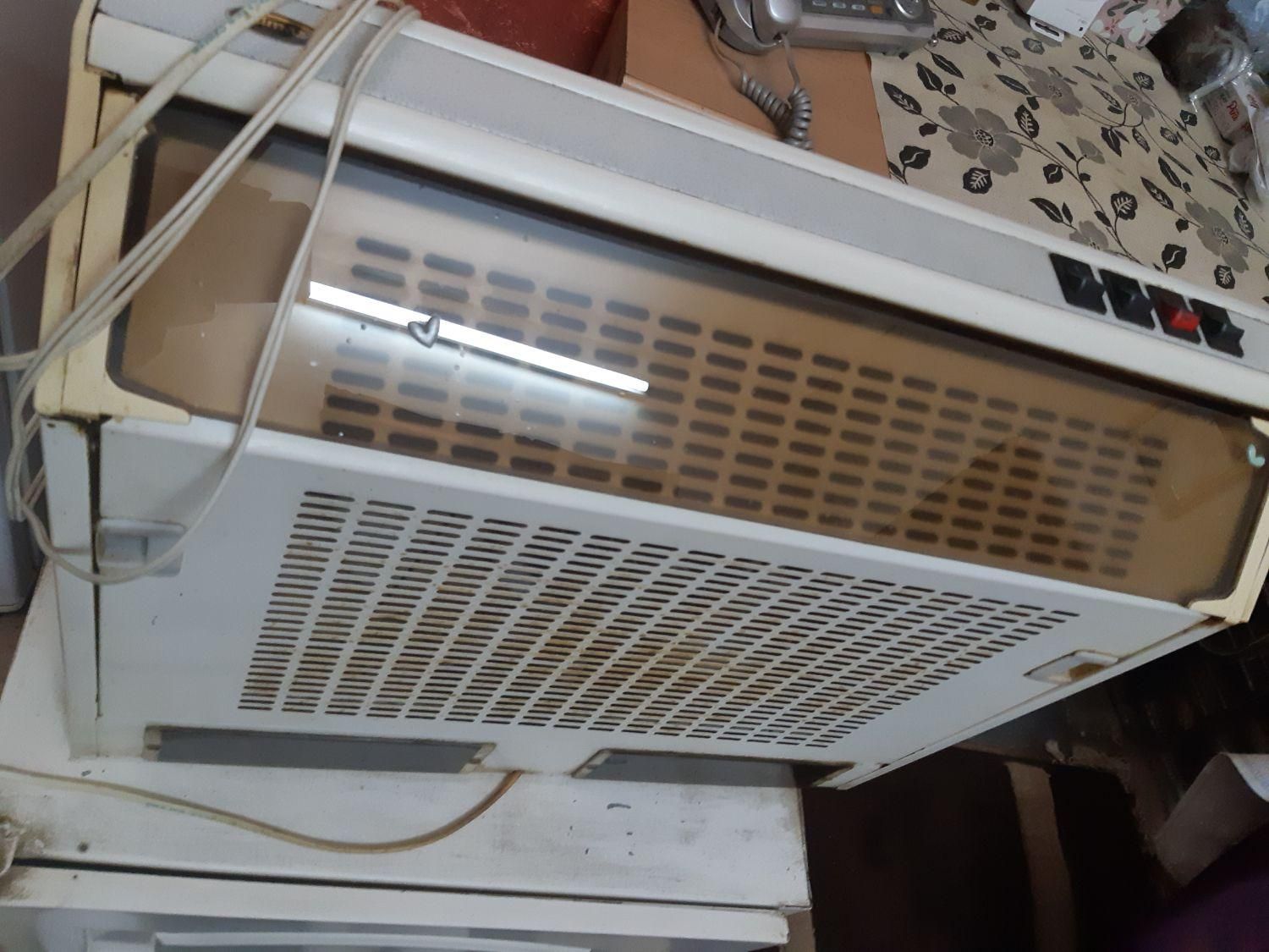 هود بیمکث به همراه یک کابینت|هود|تهران, حشمتیه|دیوار