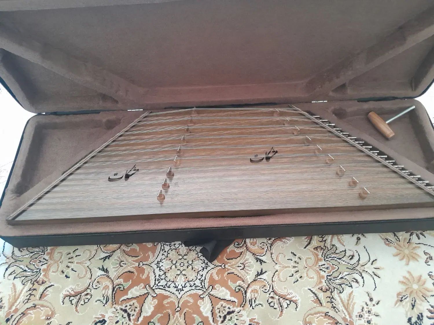 سنتور مشکات|سازهای سنتی|شیراز, سلطان آباد|دیوار