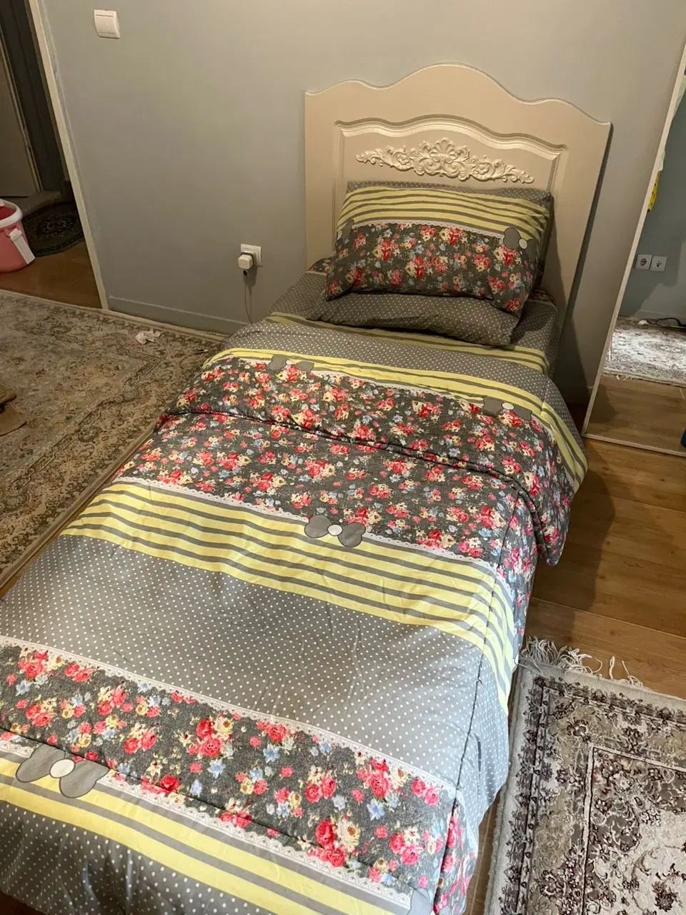 روتختی یک نفره لاحافت پرده و پارچه پرده ای|سرویس روتختی|کرج, باغستان|دیوار