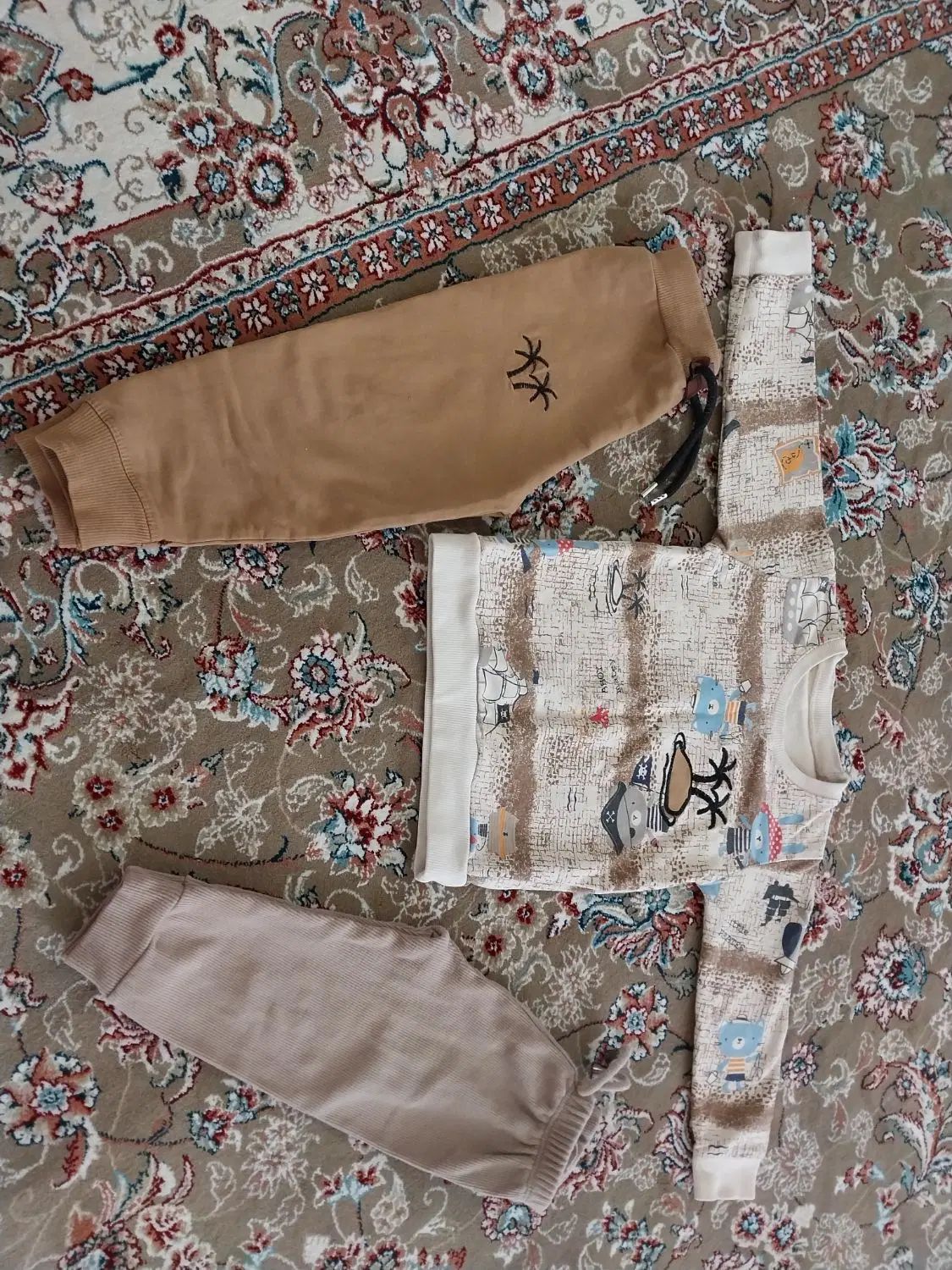 بلوز و شلوار پسرانه سایز ۳۵|کفش و لباس بچه|مشهد, اقبال|دیوار