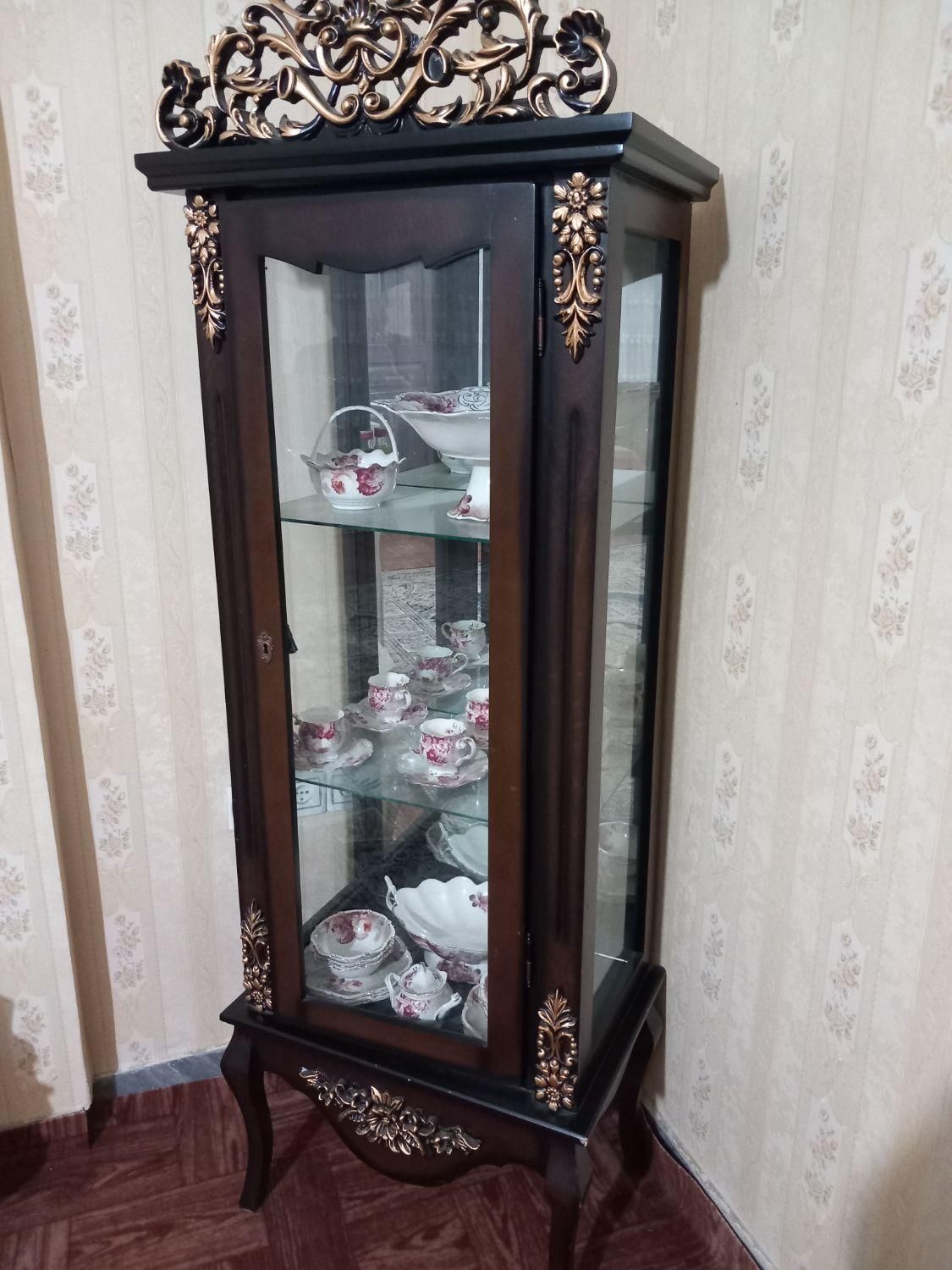 بوفه|بوفه، ویترین، کنسول|فردیس, منظریه|دیوار