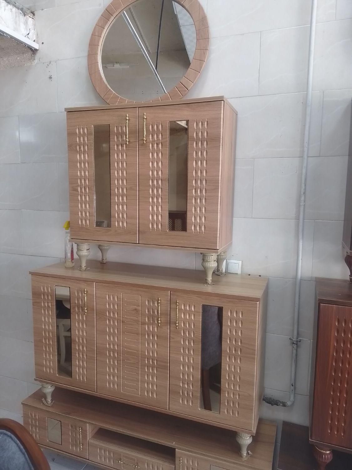 کنسول وآینه|بوفه، ویترین، کنسول|قزوین, |دیوار