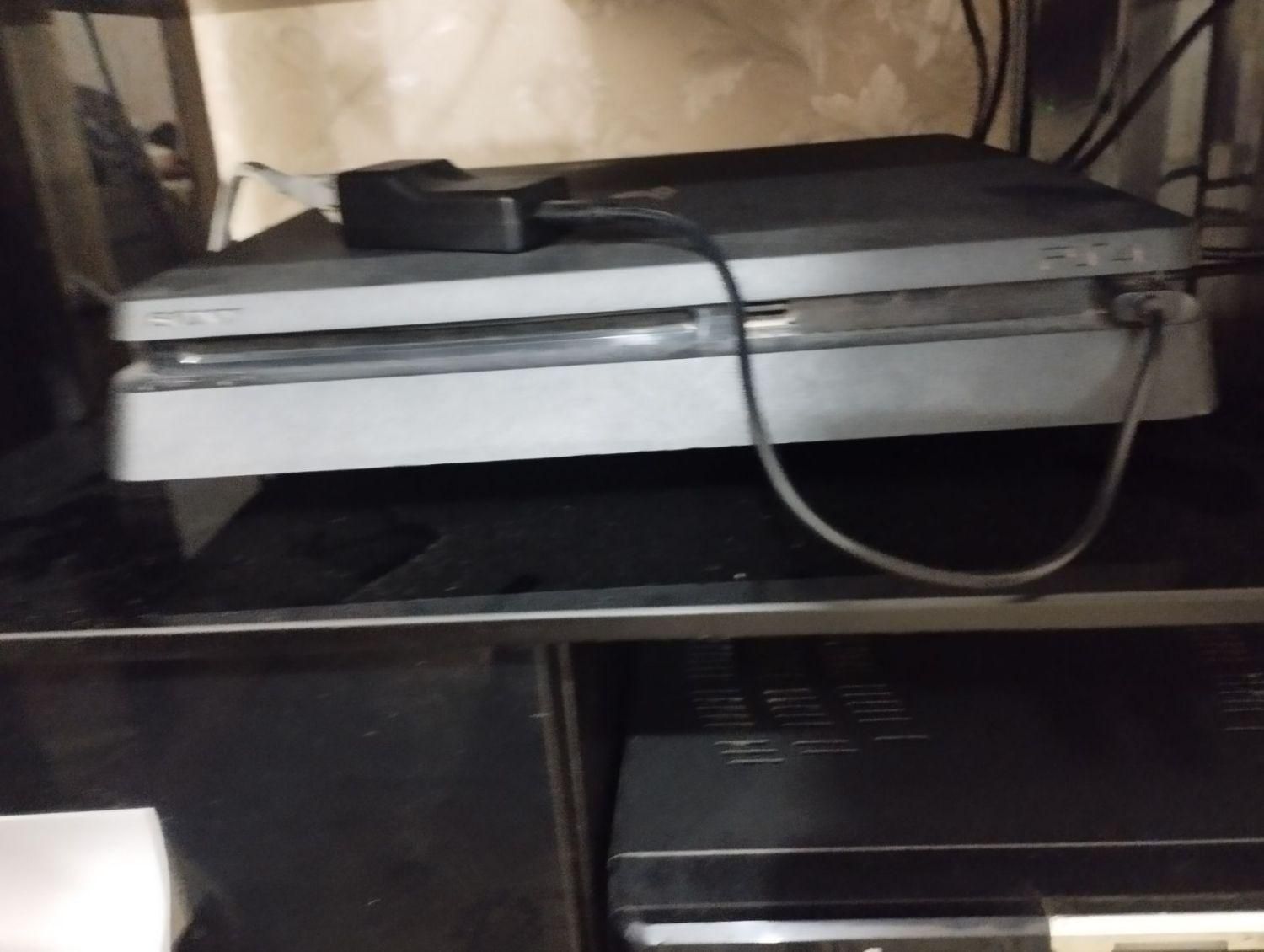 ps4slim1ترابایت.بهمراه دو دسته اورجینال|کنسول، بازی ویدئویی و آنلاین|پاکدشت, |دیوار