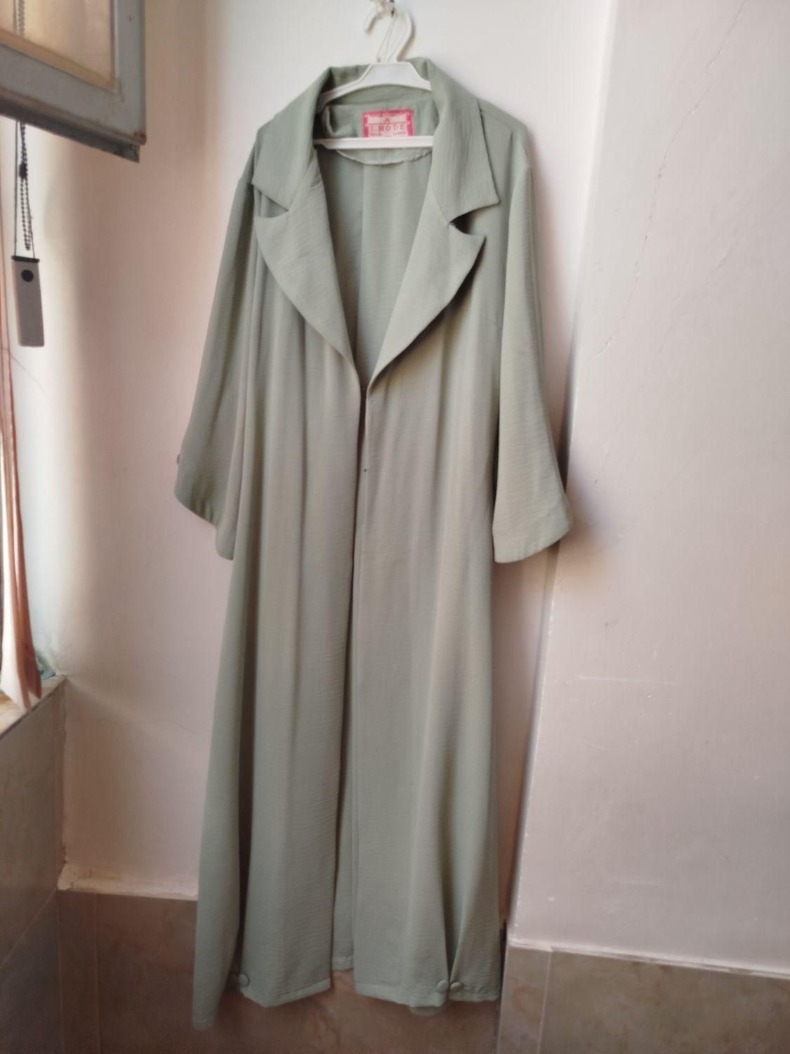 40/44|لباس|میانه, |دیوار