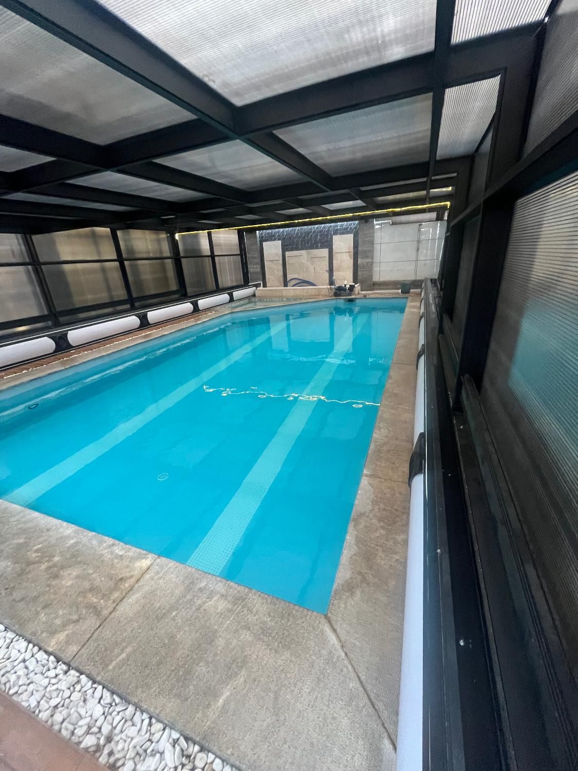 اجاره ویلا کردان مدرن افشاریه استخرجکوزی سرپوشیده|اجارهٔ کوتاهمدت ویلا و باغ|کرج, فاز ۱ مهرشهر|دیوار