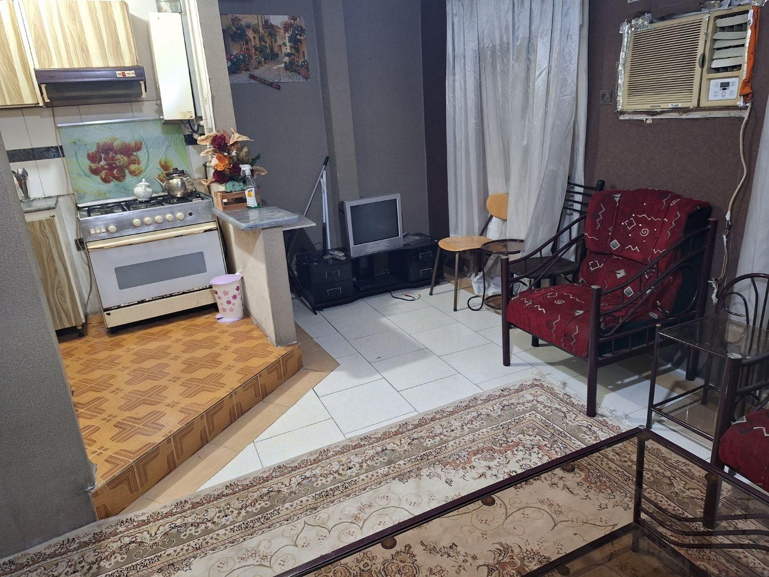 سوئیت طبقه اول داخل شهر البرز ۶۲|اجارهٔ کوتاهمدت آپارتمان و سوئیت|قائمشهر, |دیوار