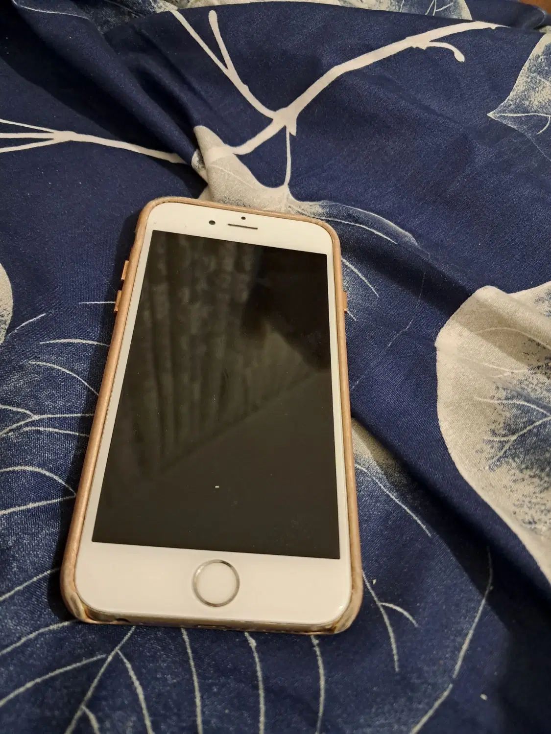 اپل iPhone 6s با حافظهٔ ۶۴ گیگابایت|موبایل|مشهد, رستگار|دیوار