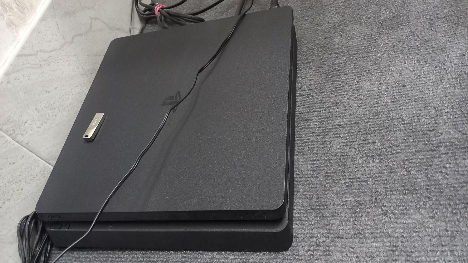 PS4 اسلیم یک ترا درحد نو|کنسول، بازی ویدئویی و آنلاین|قم, انسجام|دیوار