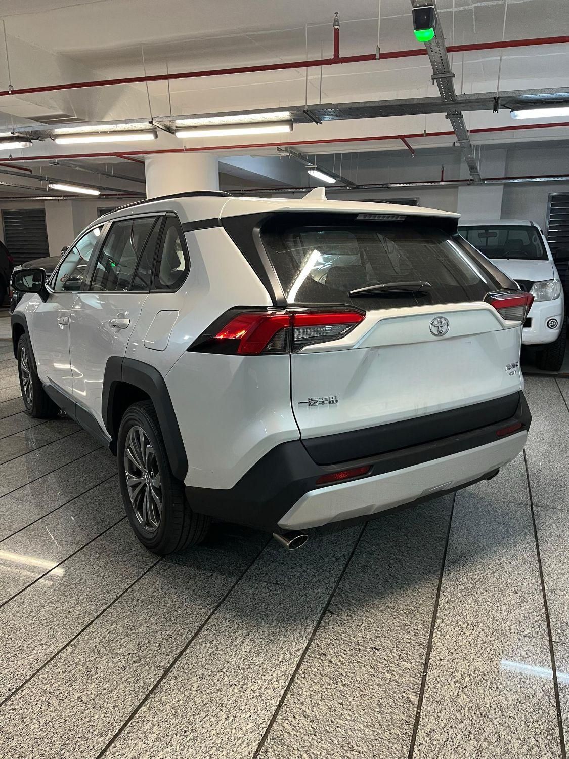 RAV4 2024 پلاک شده|خودرو سواری و وانت|تهران, اقدسیه|دیوار