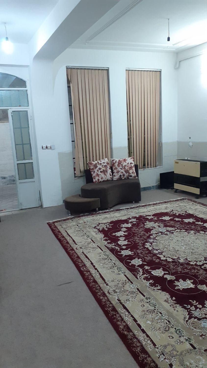 اجاره روزانه/هفتگی/ماهانه|اجارهٔ کوتاه‌مدت آپارتمان و سوئیت|شیراز, سعدیه شمالی|دیوار