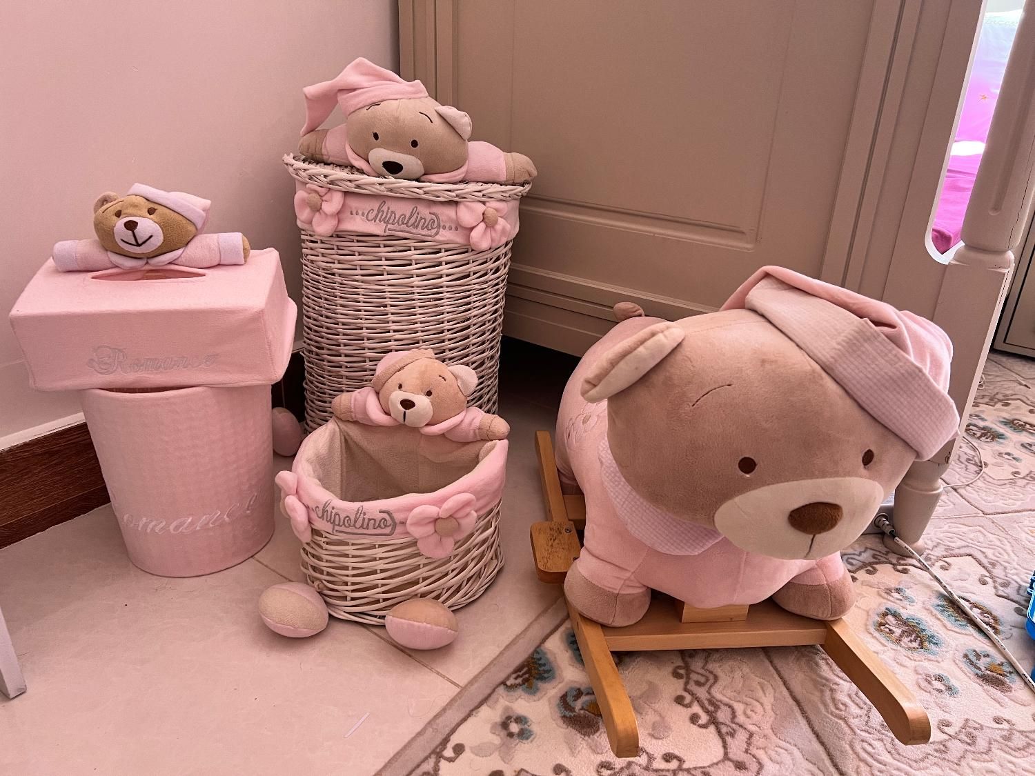 ست اتاق کودک شامل راکرسبدلباسولوسیون سطلوجادستمالی|اسباب و اثاث بچه|تاکستان, |دیوار