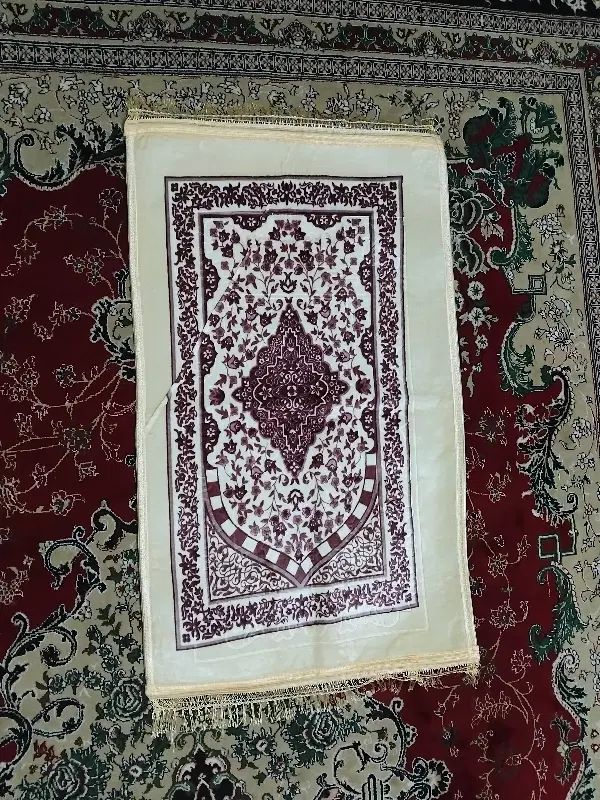 سجاده مخملی|صنایع دستی و سایر لوازم تزئینی|اصفهان, لاله|دیوار