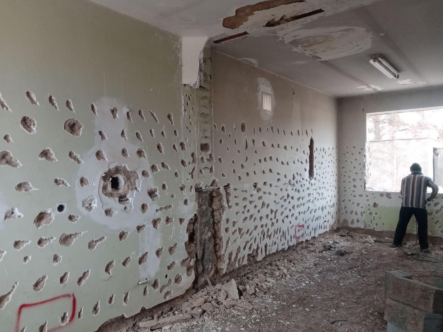 تخریب جوشکاری بنایی برق آب|خدمات پیشه و مهارت|گناباد, |دیوار