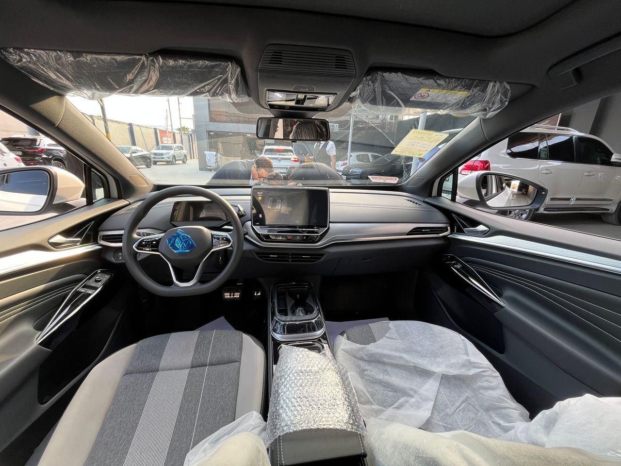 فولکس آی دی 4، مدل ۲۰۲۴|خودرو سواری و وانت|شیراز, شهرک گلستان|دیوار