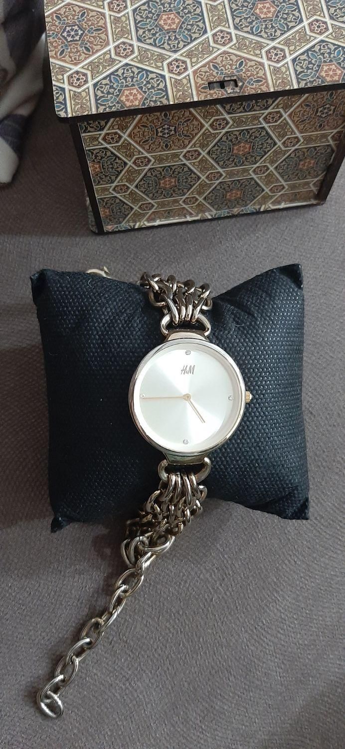 ساعت مچی|ساعت|بروجرد, |دیوار