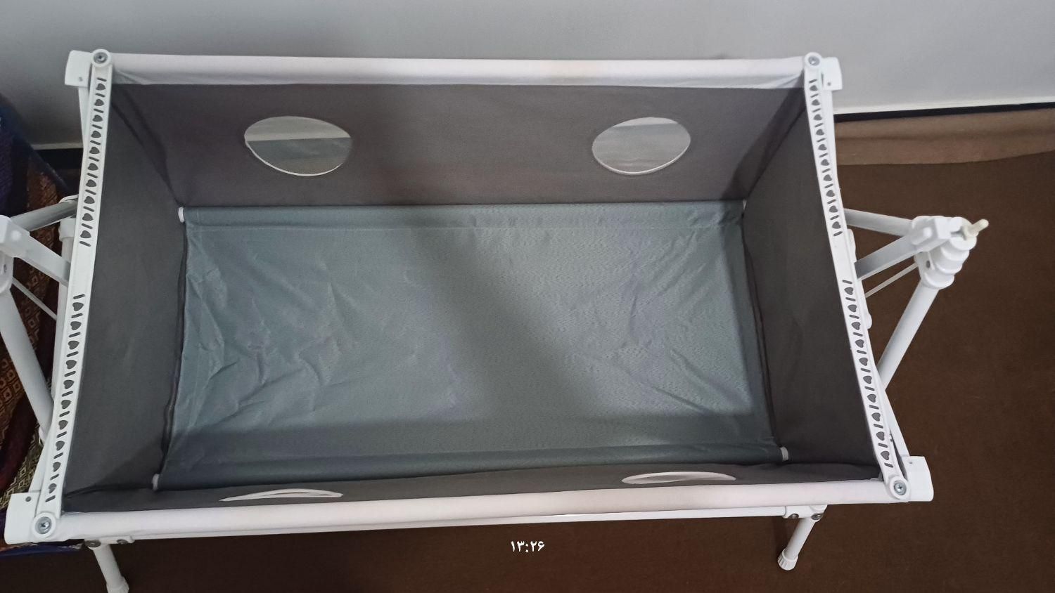 گهواره مانلی|تخت و سرویس خواب|فردوسیه, |دیوار