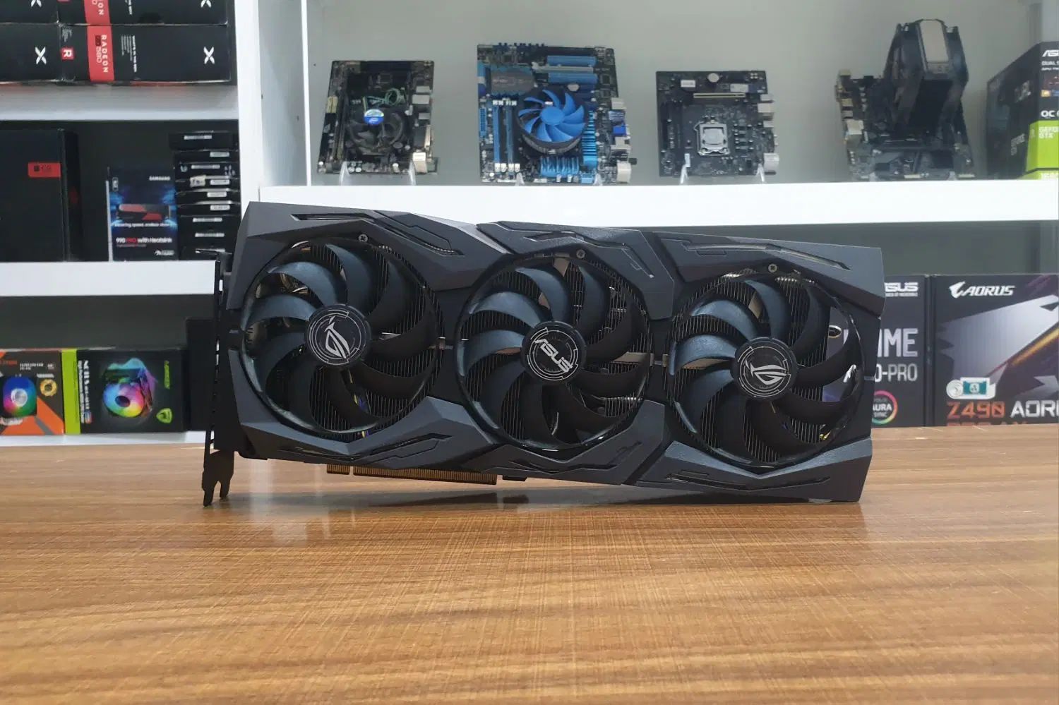 کارت گرافیک RX 5700XT ASUS ROG STRIX 8GB|قطعات و لوازم جانبی رایانه|مشهد, عامل|دیوار