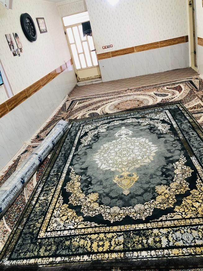 یک جفت فرش گل برجسته کاملا نو تو پلاستیک|فرش|اسفراین, |دیوار