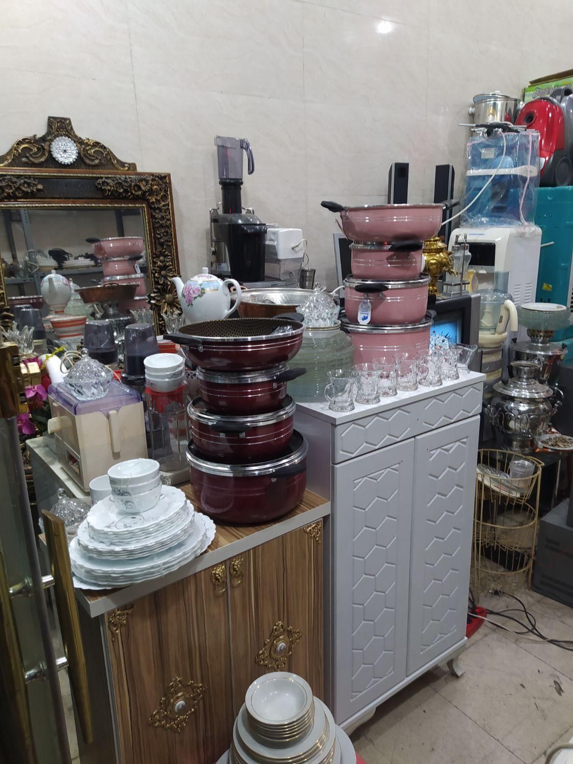 خریدار و فروش ظروف دست دوم|ظروف سرو و پذیرایی|تهران, نارمک|دیوار