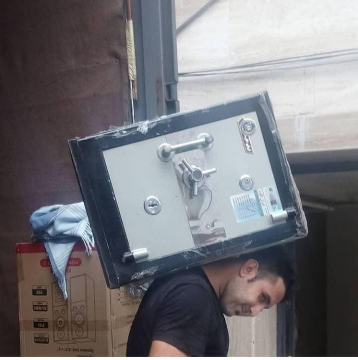 ماشین‌وکار‌گر‌حرفه‌ای               باربری‌پیروزی|خدمات حمل و نقل|رشت, معلولین|دیوار