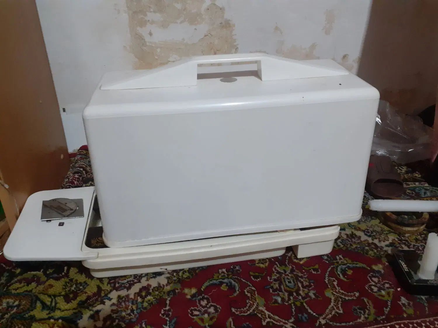 چرخ خیاطی|چرخ خیاطی و ریسندگی|رشت, ساغری سازان|دیوار