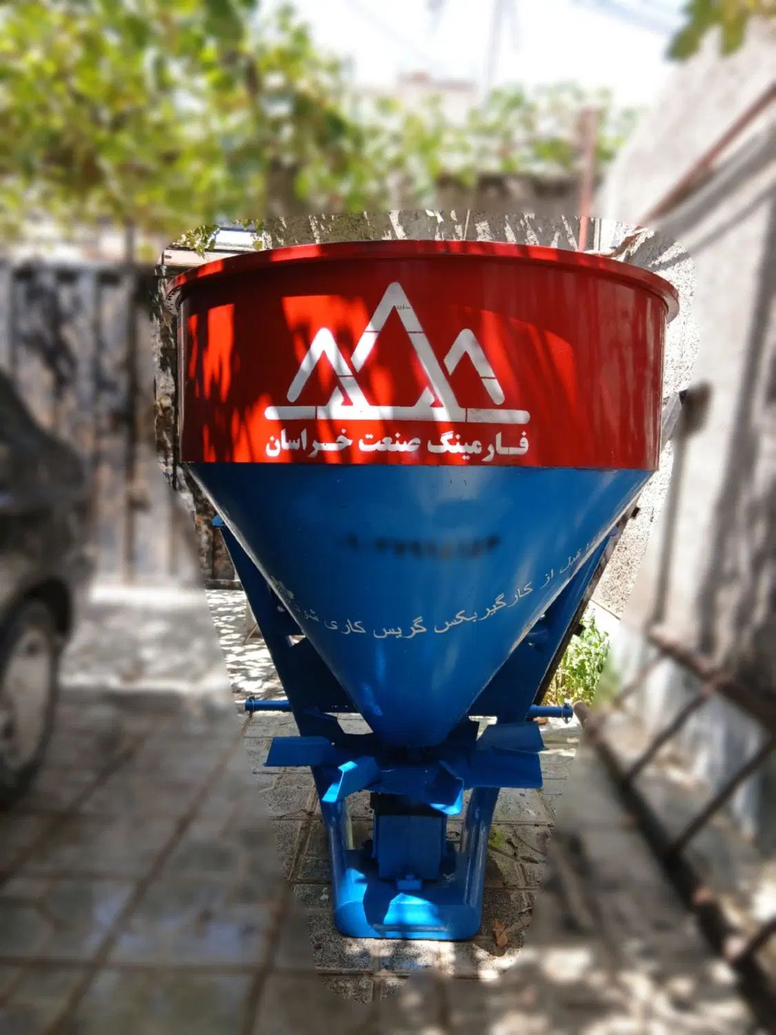 کودپاش و بذر پاش پشت تراکتوری (فروش نقد و چکی)|ماشین‌آلات صنعتی|مشهد, کوثر|دیوار