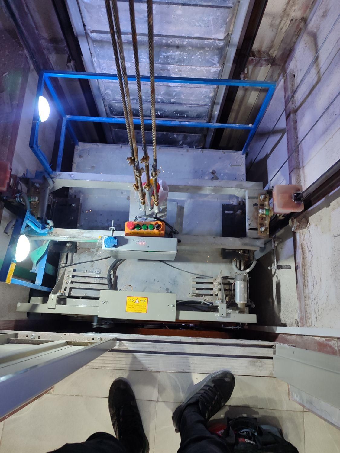 **تعمیرات سرویس و نگهداری انواع آسانسور وبالابر**|خدمات پیشه و مهارت|اسلامشهر, شهرک قائمیه|دیوار