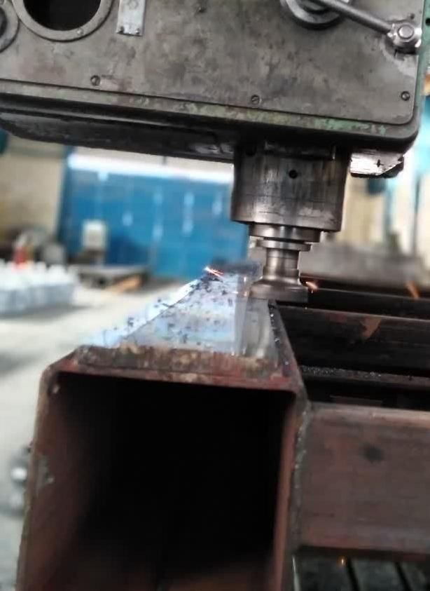 ساخت شاسی و خدمات فرز دروازه ای ۴m در ۱۲m|خدمات پیشه و مهارت|اراک, |دیوار