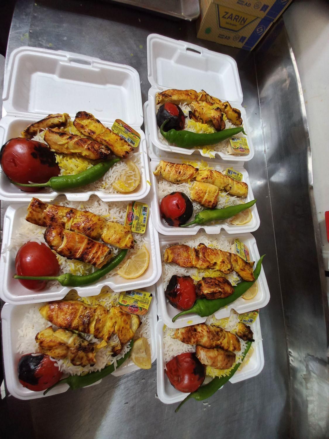 تهیه غذا|خدمات پذیرایی، مراسم|قروه, |دیوار