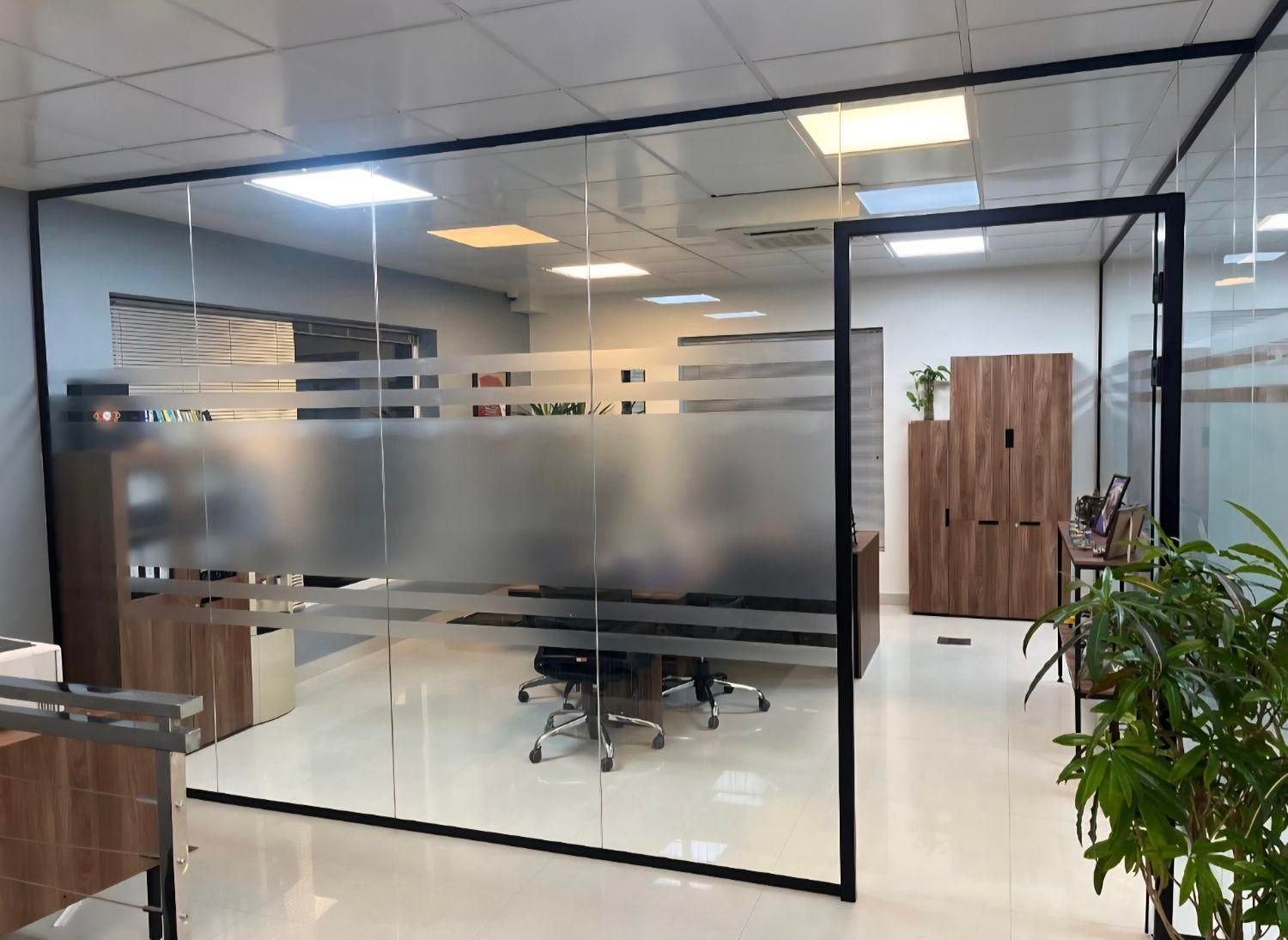 فروش و نصب انواع برچسب های کابینت و شیشه مات کن|خدمات پیشه و مهارت|همدان, |دیوار