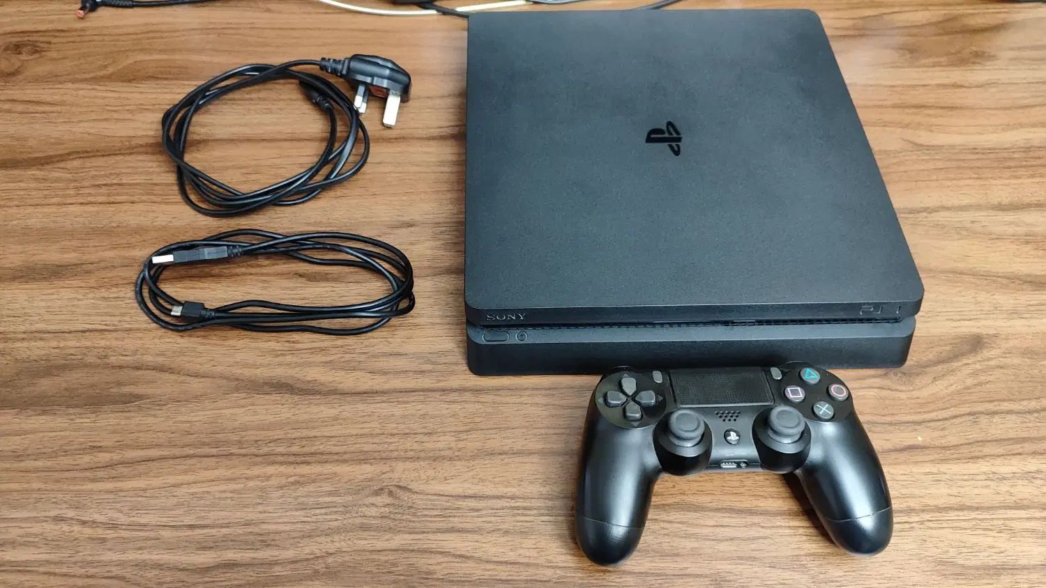 PS4 اسلیم دیسک خور 1 ترابایت به همراه دیسک بازی|کنسول، بازی ویدئویی و آنلاین|تهران, مرزداران|دیوار