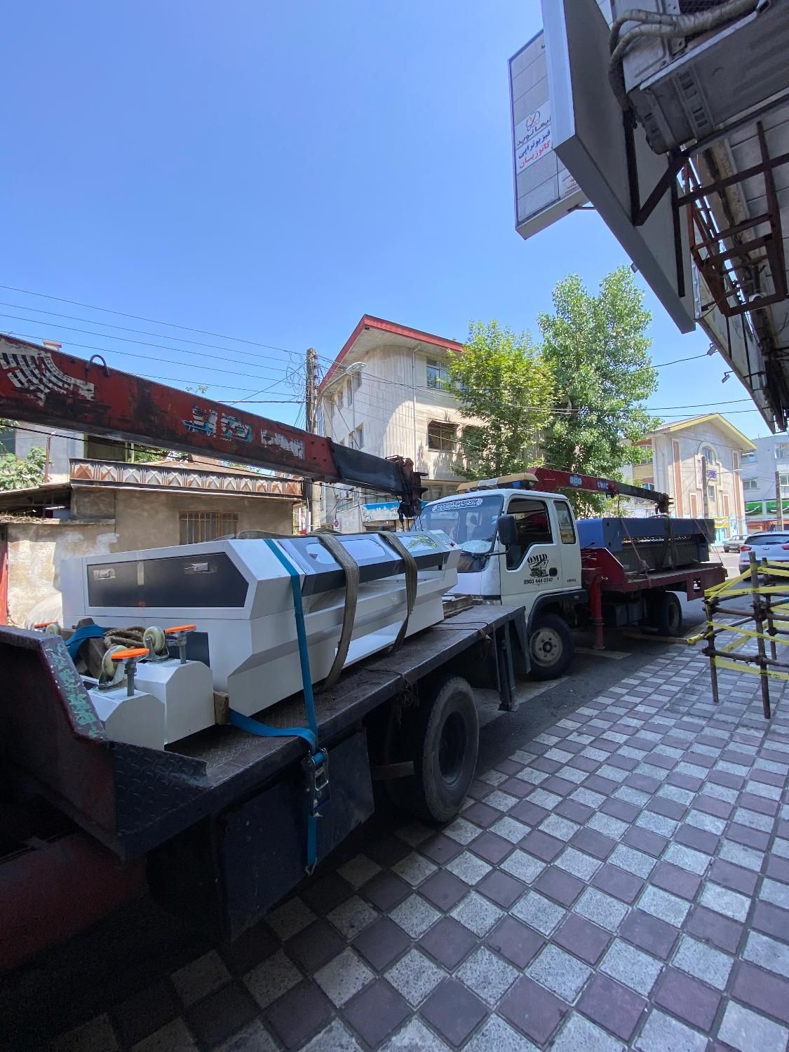 جرثقیل‌ خودروبر ید‌کش امدادخودرو چرخگیر شبانه روزی|خدمات حمل و نقل|رشت, جهاد|دیوار
