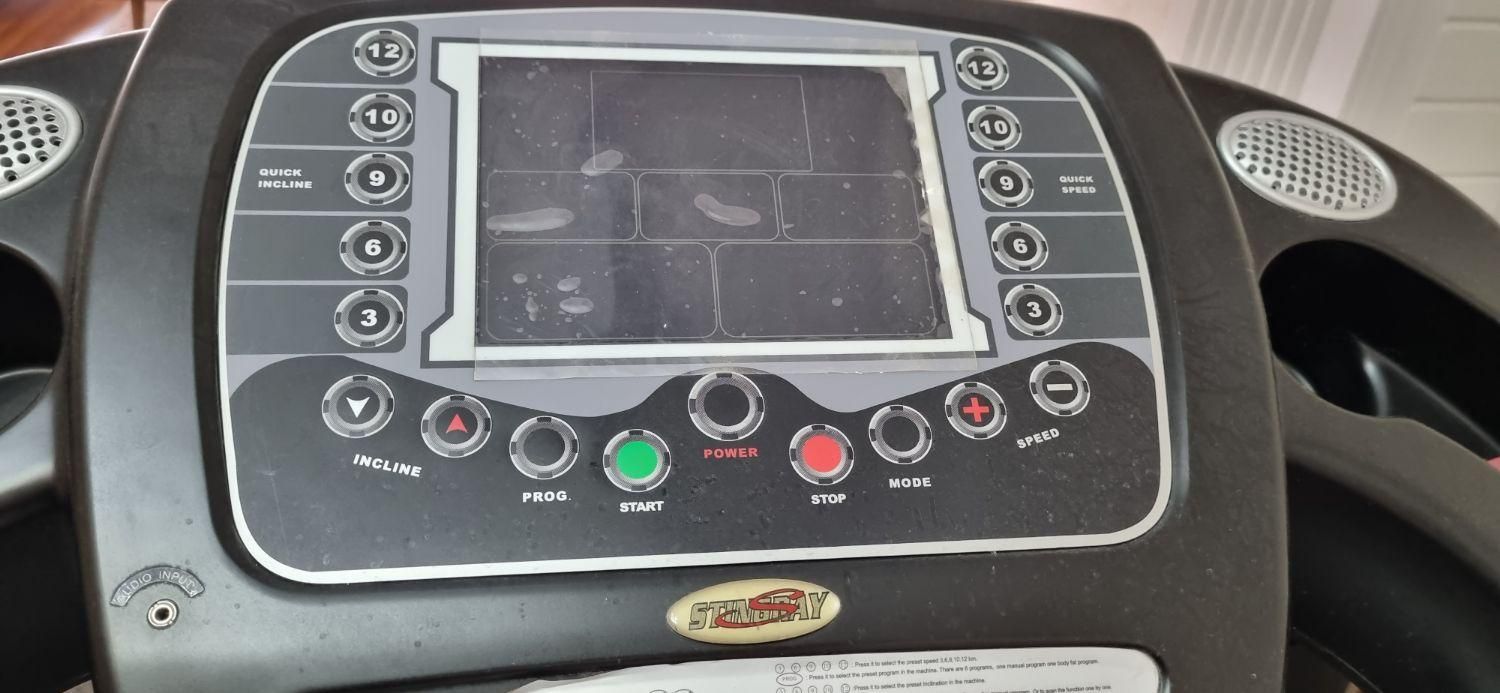 یکدستگاه ترد میل کم کارکرد|تجهیزات ورزشی|رشت, گلسار|دیوار