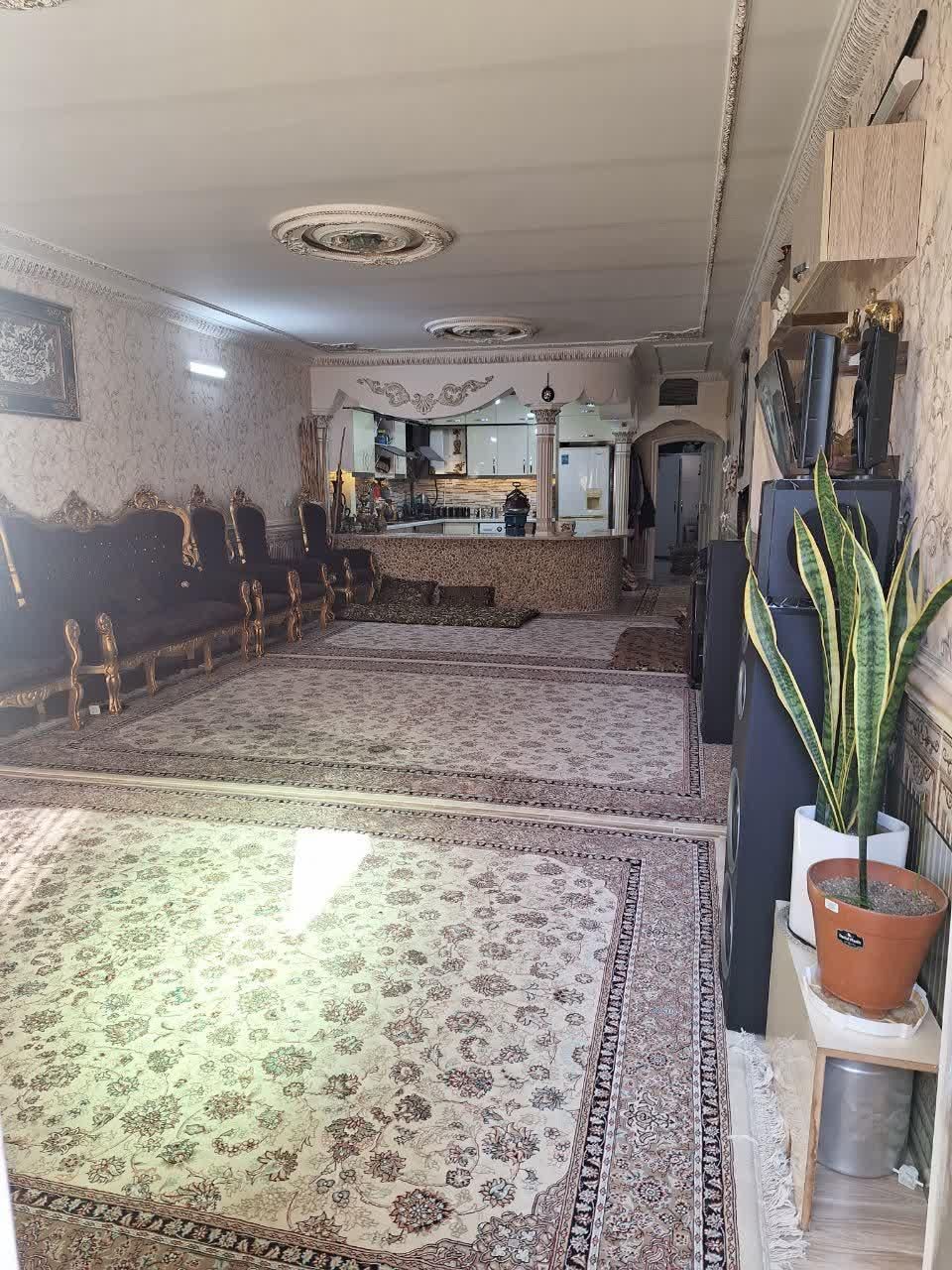 ویلایی ۱۲۵ متری. بازسازی شده .سنددار.|فروش خانه و ویلا|مشهد, حسین‌آباد|دیوار