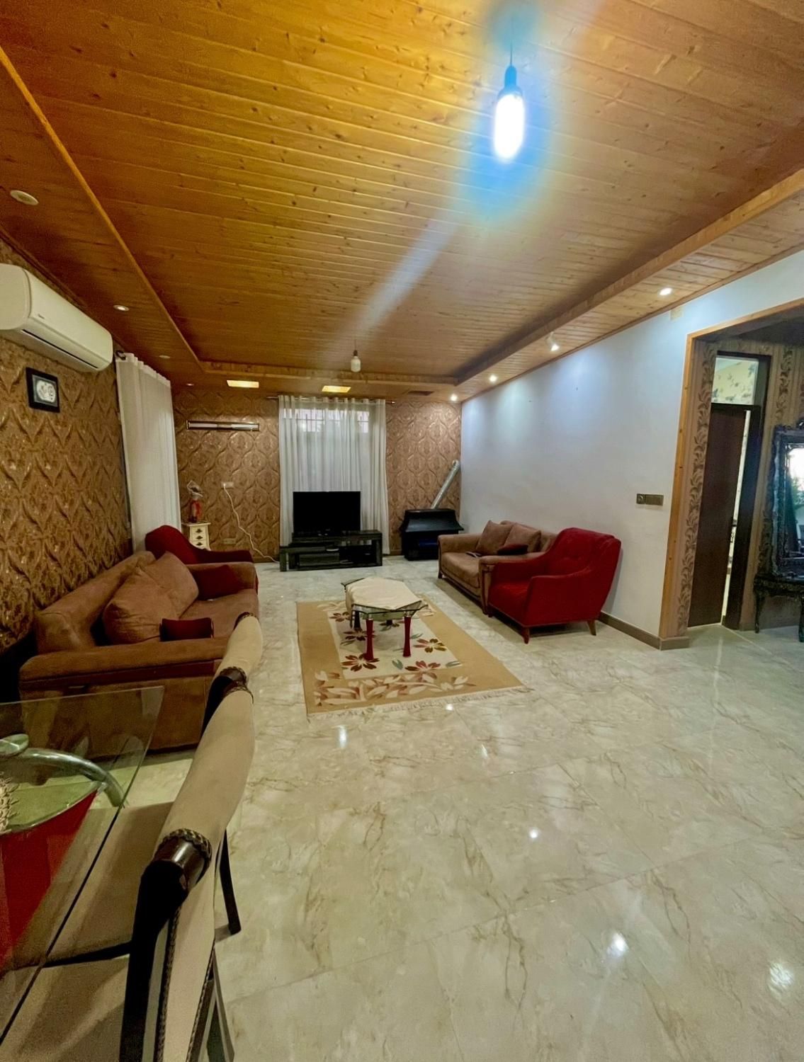 ویلا حیاط دار تمیز و ضدعفونی شده|اجارهٔ کوتاهمدت ویلا و باغ|بابلسر, |دیوار