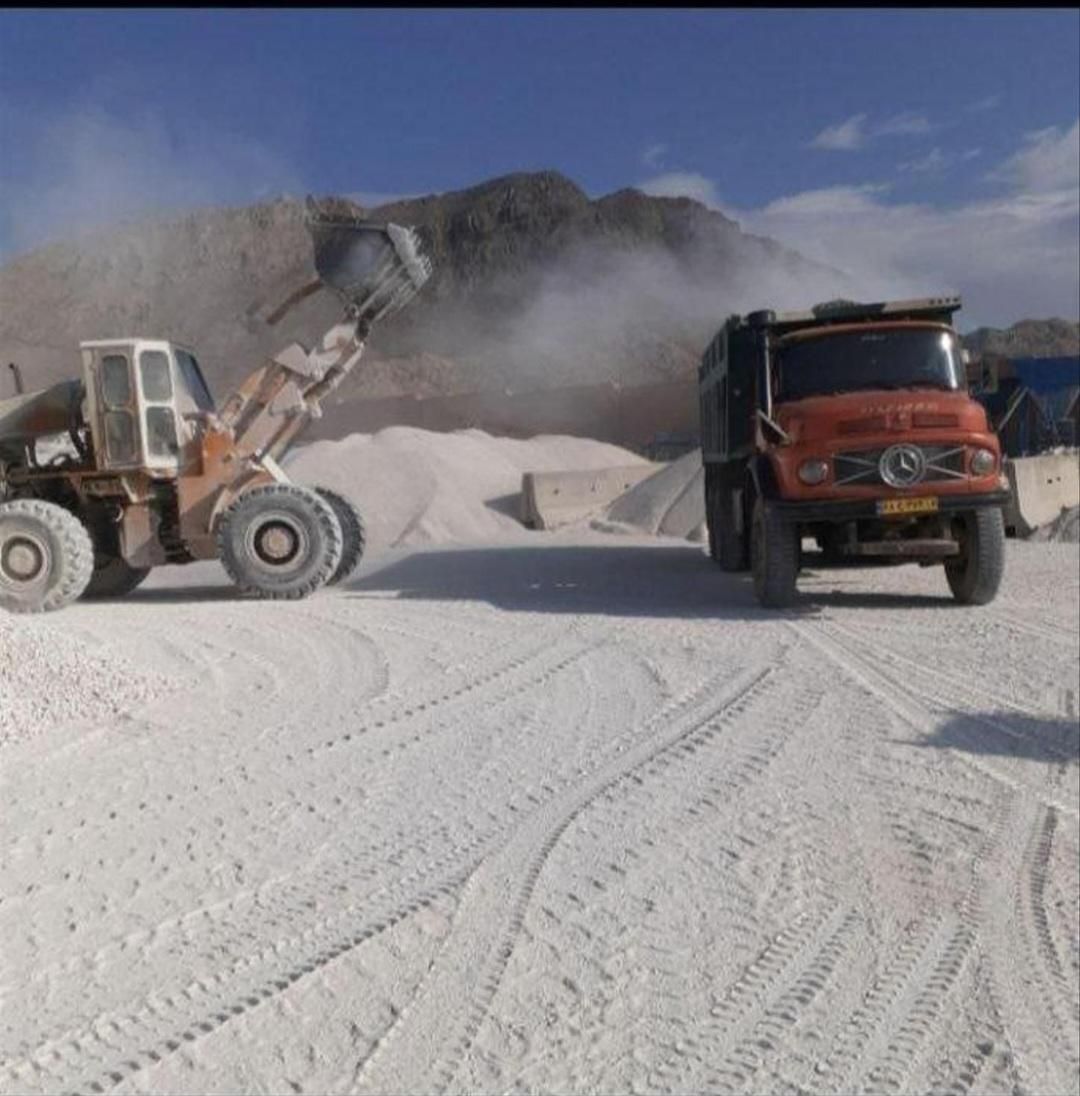 آهک کلوخه/آهک/پودرشده/آهک دمیده/اهک ندمیده|عمدهفروشی|بردسیر, |دیوار