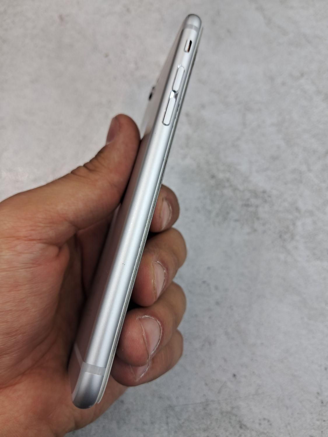اپل iPhone 6s با حافظهٔ ۱۶ گیگابایت|موبایل|تهران, تهران‌نو|دیوار