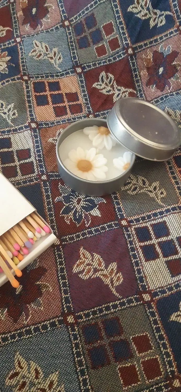 شمع وارمر، استوانه، بابونه|صنایع دستی و سایر لوازم تزئینی|اصفهان, الهیه|دیوار
