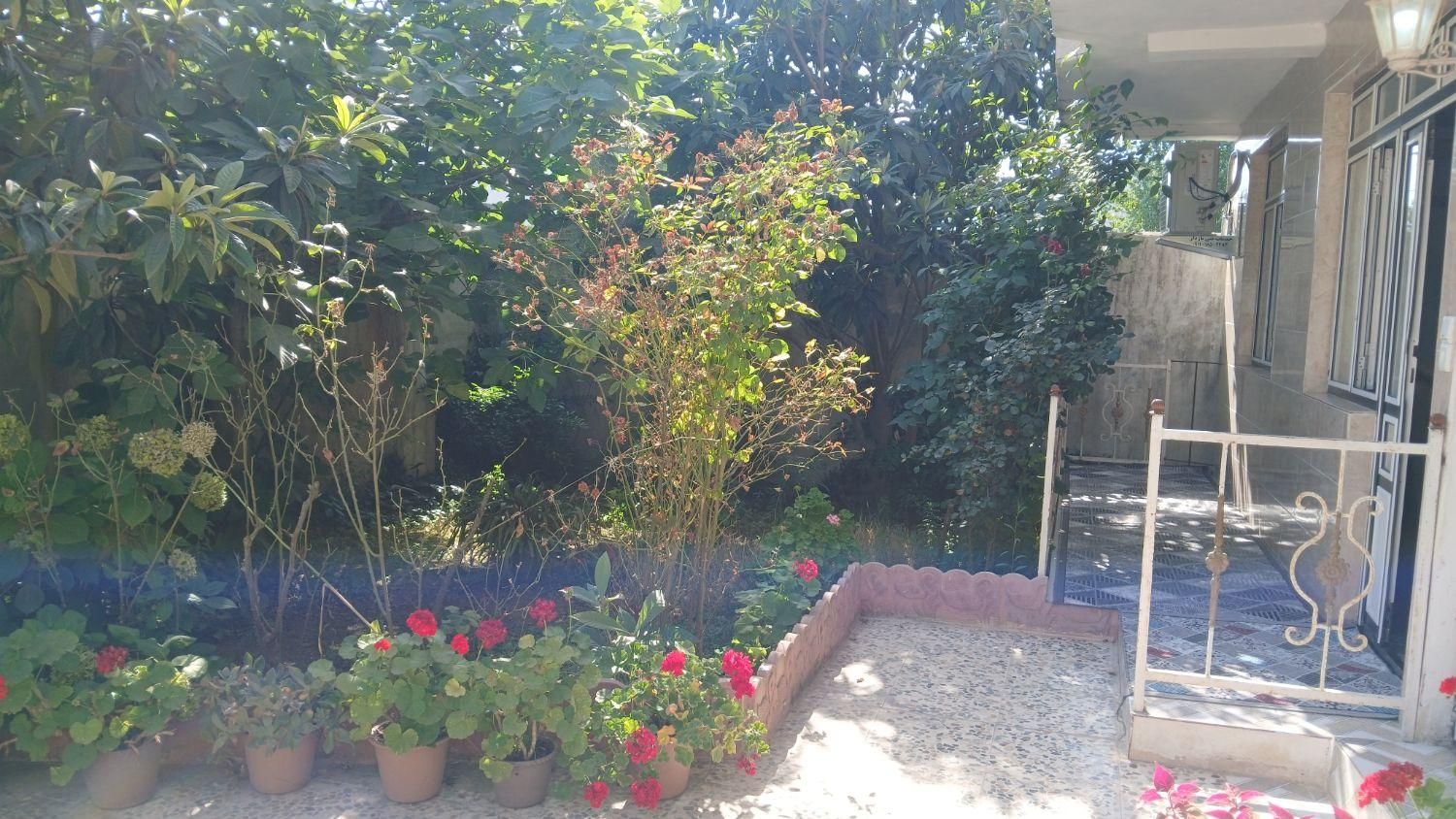 ویلا با امکانات کامل|اجارهٔ کوتاه‌مدت آپارتمان و سوئیت|آستارا, |دیوار