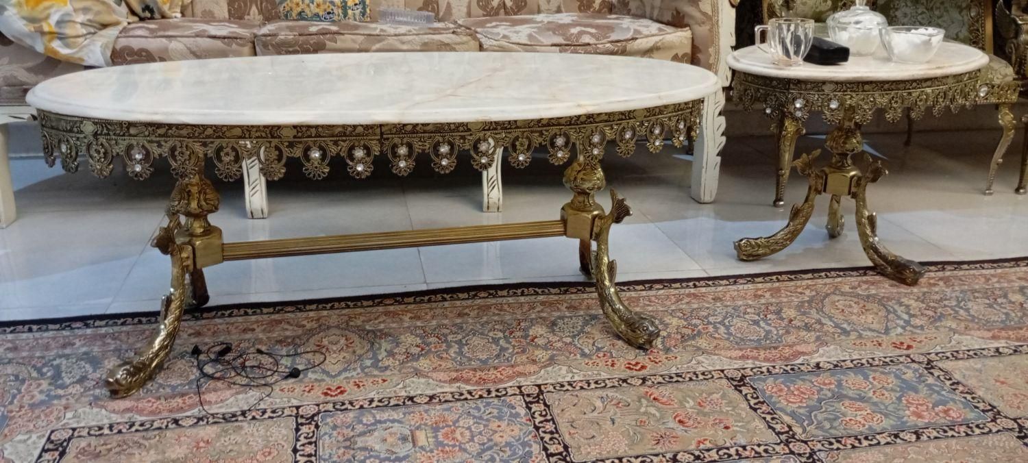 باسلام یکدست مبل برنز کلاسیک درحد نو بفروش میزسد|مبلمان خانگی و میز عسلی|ارومیه, |دیوار