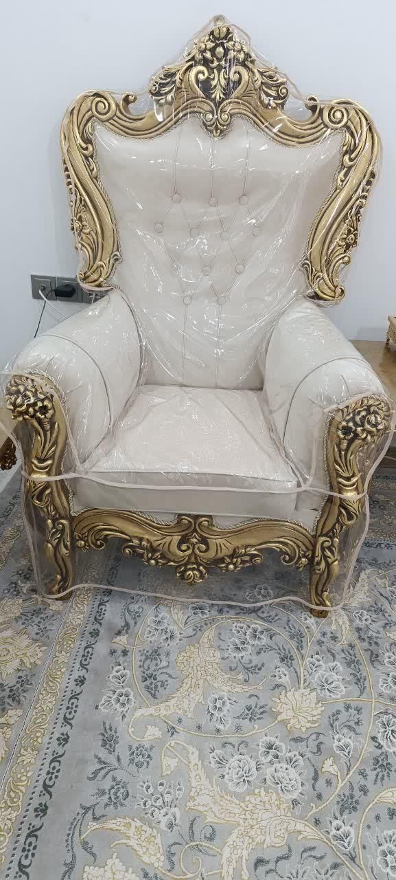 مبل سلطنتی 7 نفره|مبلمان خانگی و میز عسلی|تهران, خانی‌آباد|دیوار