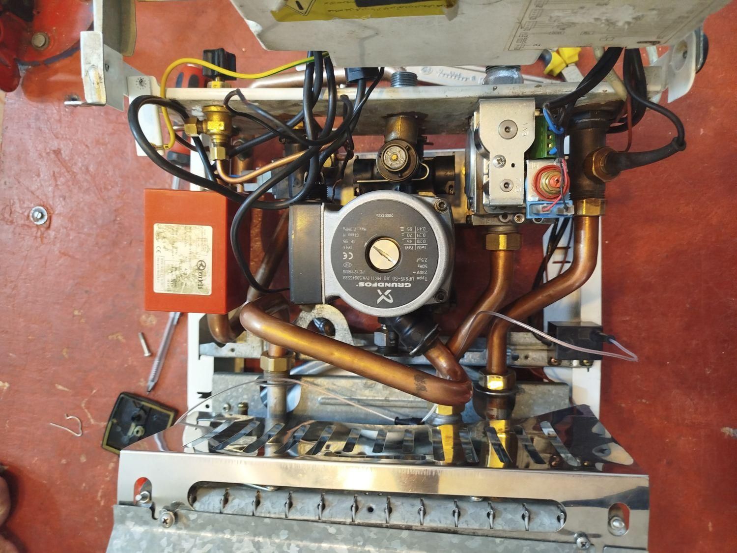 تعمیر ابگرمکن ، تعمیر پکیج،تعمیرکولرگازی وابی|خدمات پیشه و مهارت|الوند, |دیوار