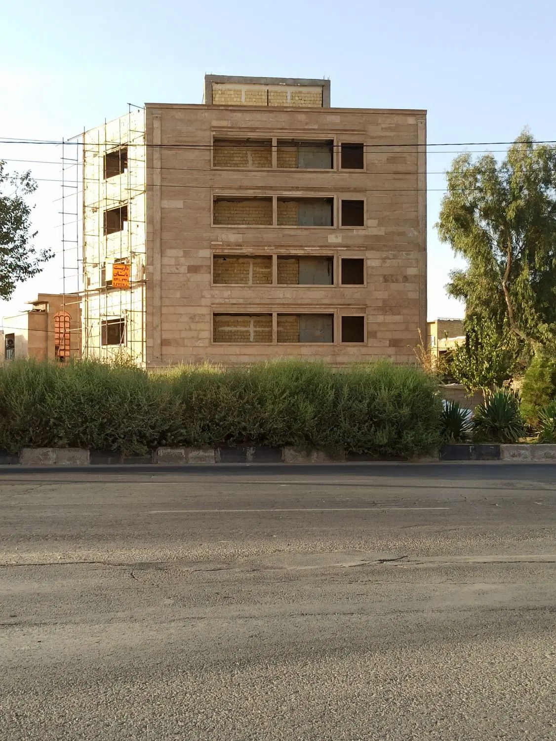 آپارتمان دوخوابه، بر بولوار اصلی، سه بر نورگیر|فروش آپارتمان|شیراز, کوشک میدان|دیوار