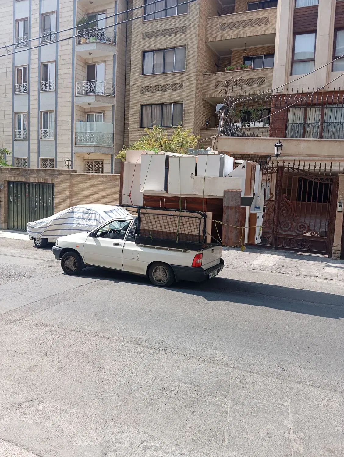 جابجایی بار با کارگر برای نیازمندان ومستمندان|خدمات حمل و نقل|تهران, آجودانیه|دیوار