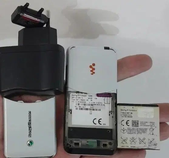 گوشی سونی اریکسون مدل W580i بارم2گیگ وریجسترشده|موبایل|تهران, جماران (نیاوران)|دیوار