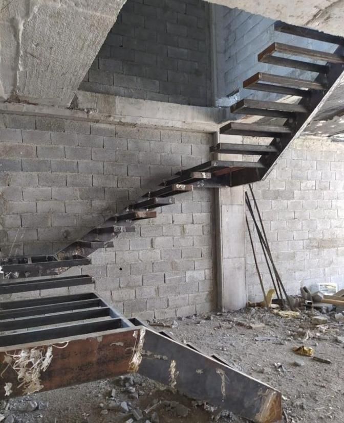 پله های ویلایی گرد پیچ|مصالح و تجهیزات ساختمان|تهران, ونک|دیوار