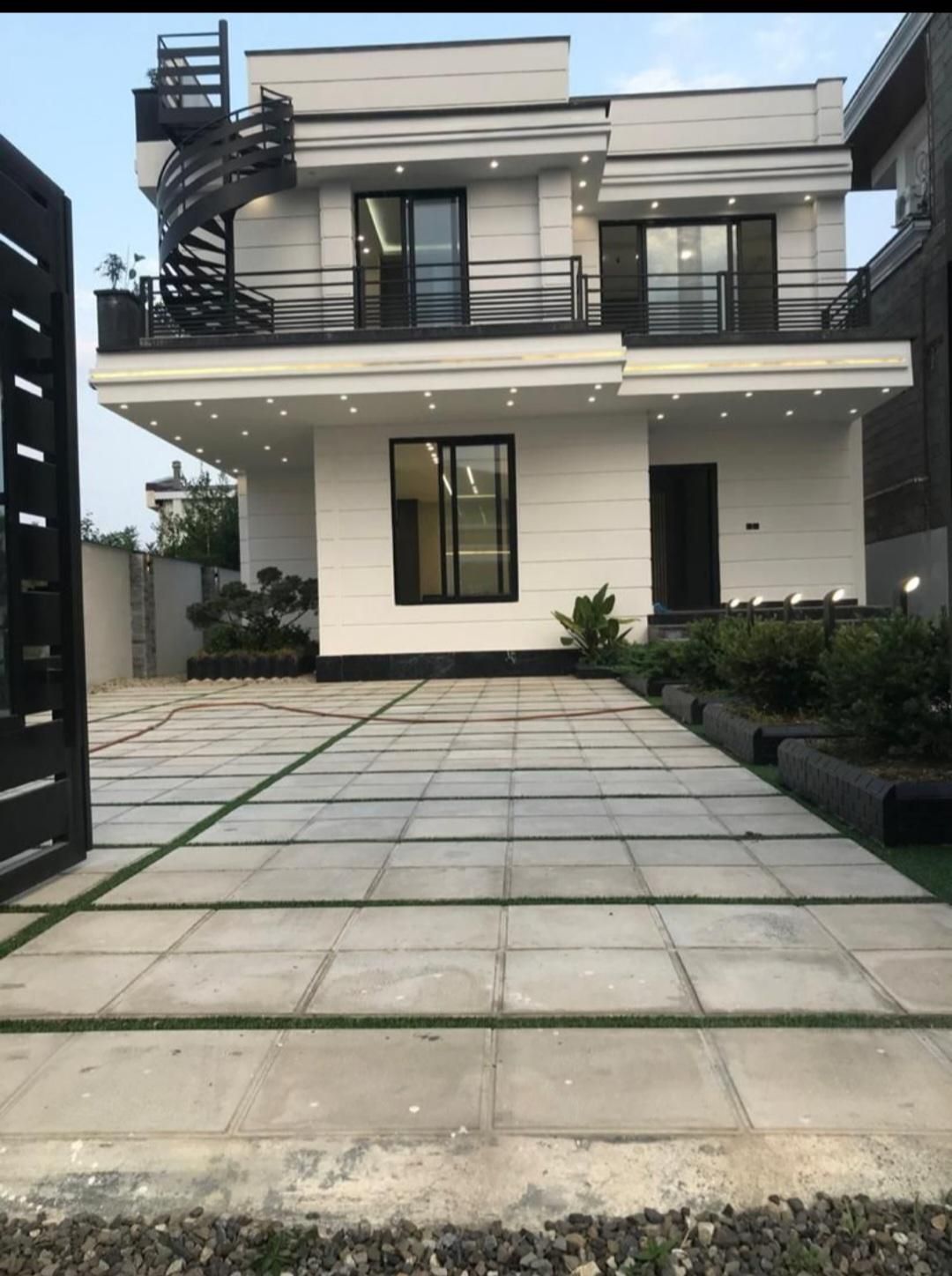 فروش ویلا دوبلکس هوشمند ۲۹۰متر زمین ۱۶۰ متر بنا|فروش خانه و ویلا|خرم‌آباد (تنکابن), |دیوار