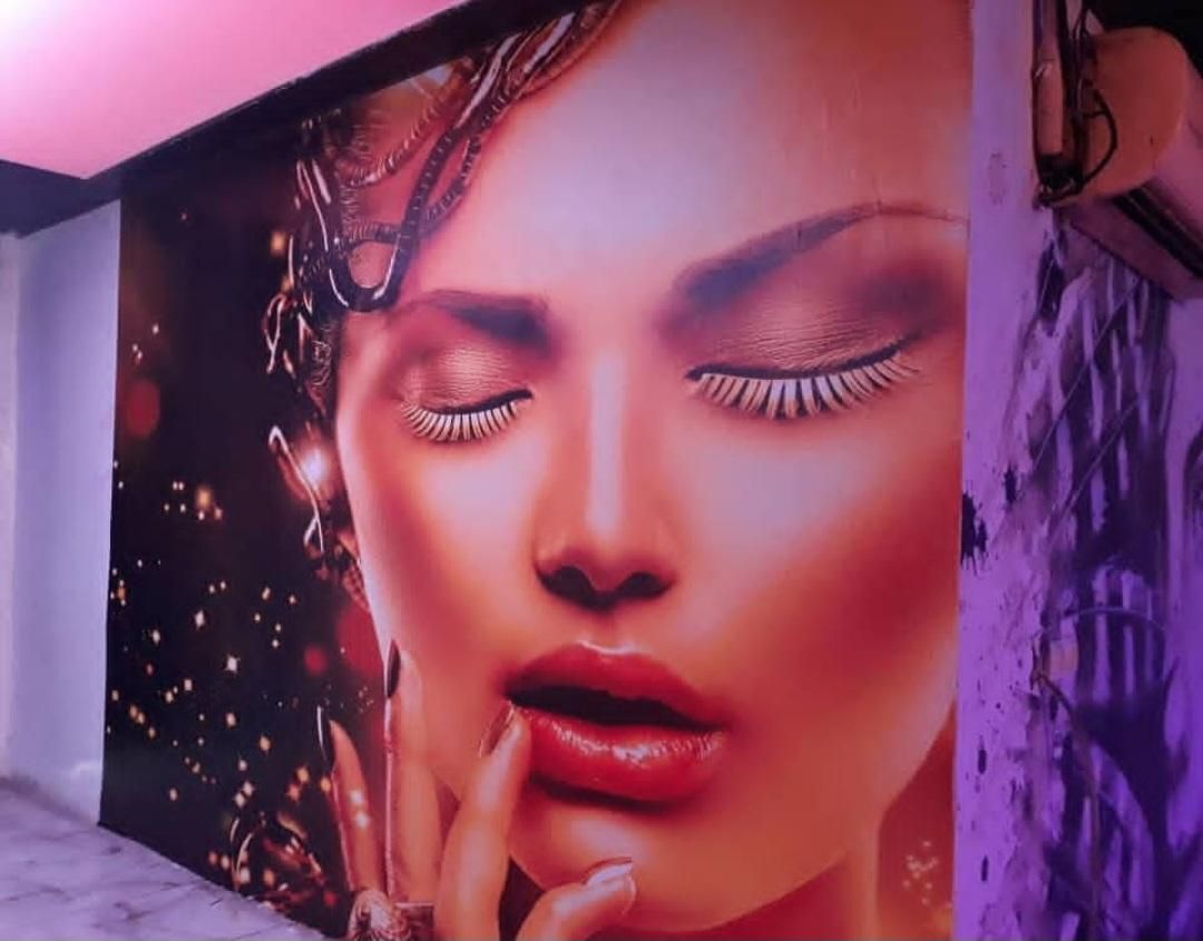 نصب کاغذ دیواری و پوستر حرفه ای تضمینی|خدمات پیشه و مهارت|اهواز, گلستان|دیوار